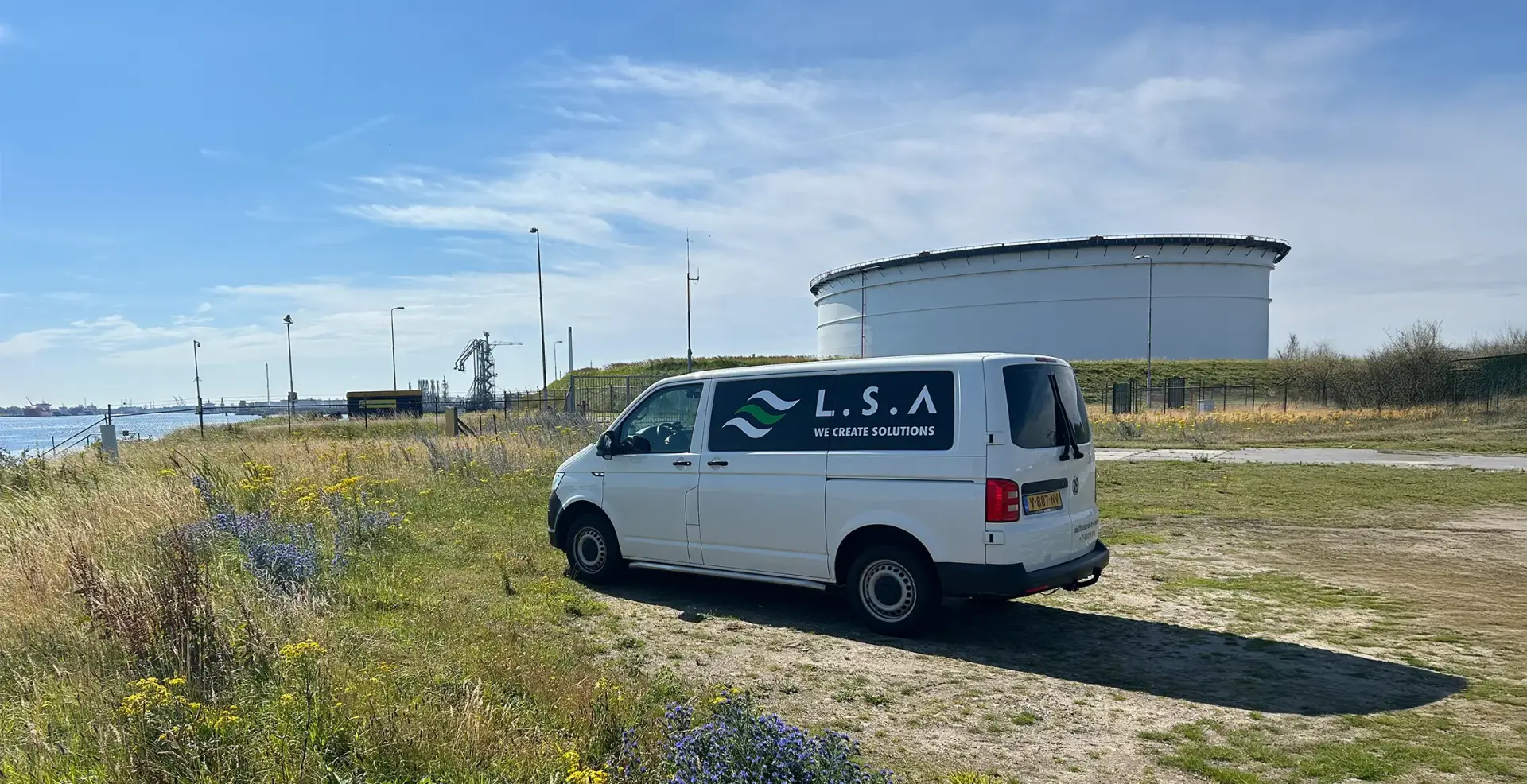 Afbeelding beeldmerk T Land Service en Advies